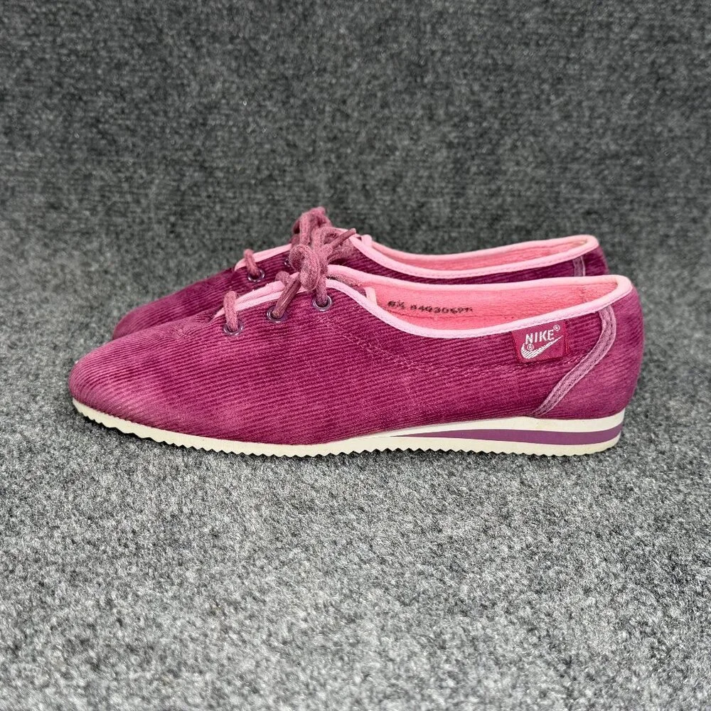 Nike Vintage Retro Sneakers Girl's Sz 6.5 Purple Corduroy Low Lace Athletic Shoe